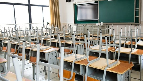 Кто в ответе за переполненные классы в школах